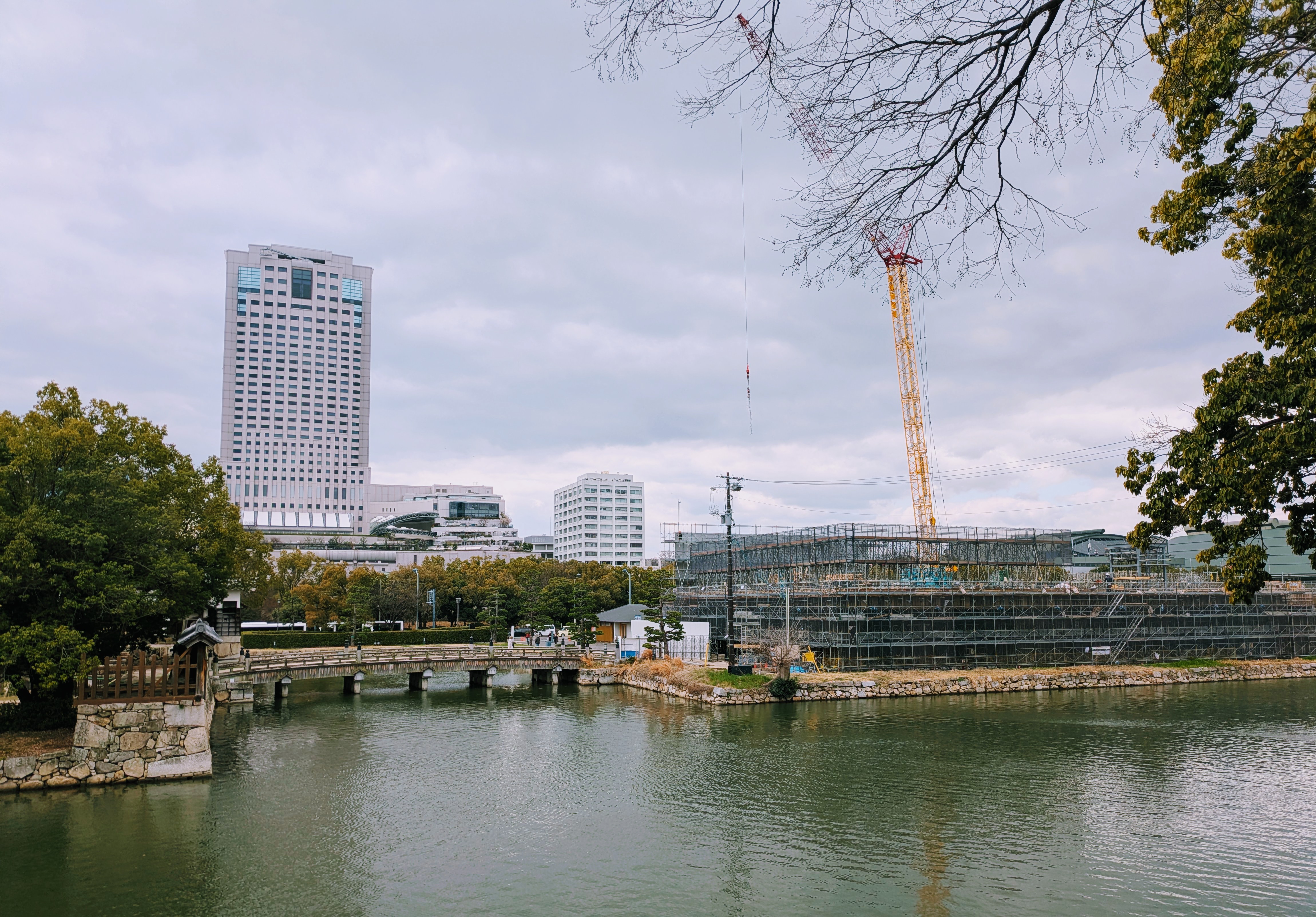 建設中なのが新しい博物館。天守はまだどうするか決まっていない